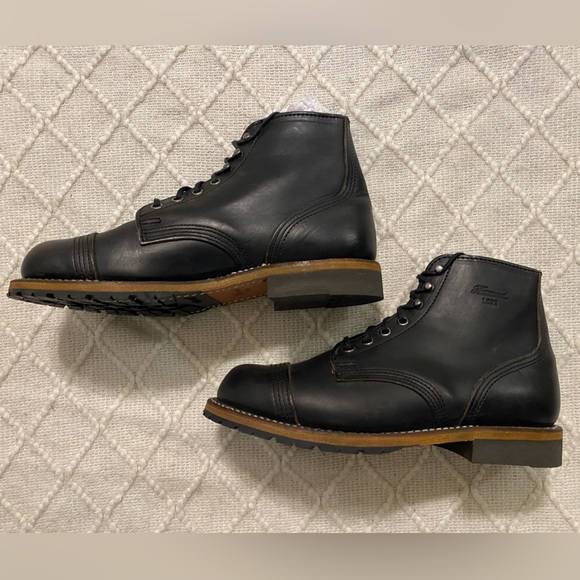 Thorogood Other - Men’s Thorogood 1892 Boots